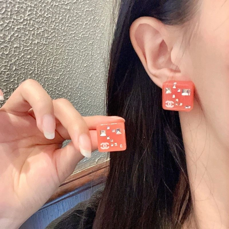 Chanel Earrings SmoothTexture 231074