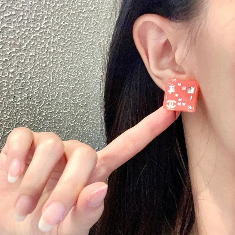 Chanel Earrings SmoothTexture 231074