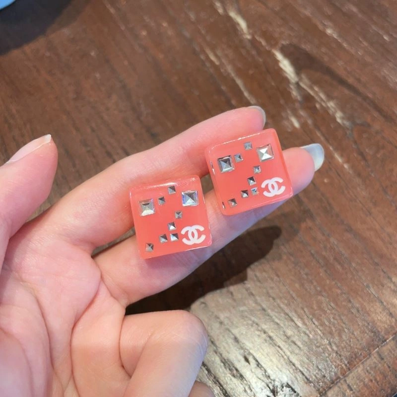Chanel Earrings SmoothTexture 231074