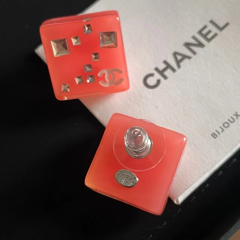 Chanel Earrings SmoothTexture 231074