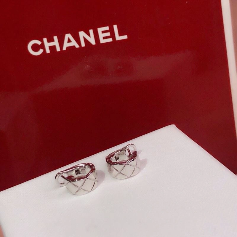 HighPerformance Chanel Earrings 231117