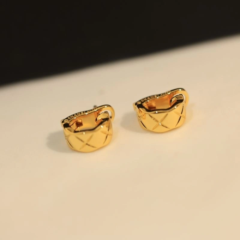 HighPerformance Chanel Earrings 231117