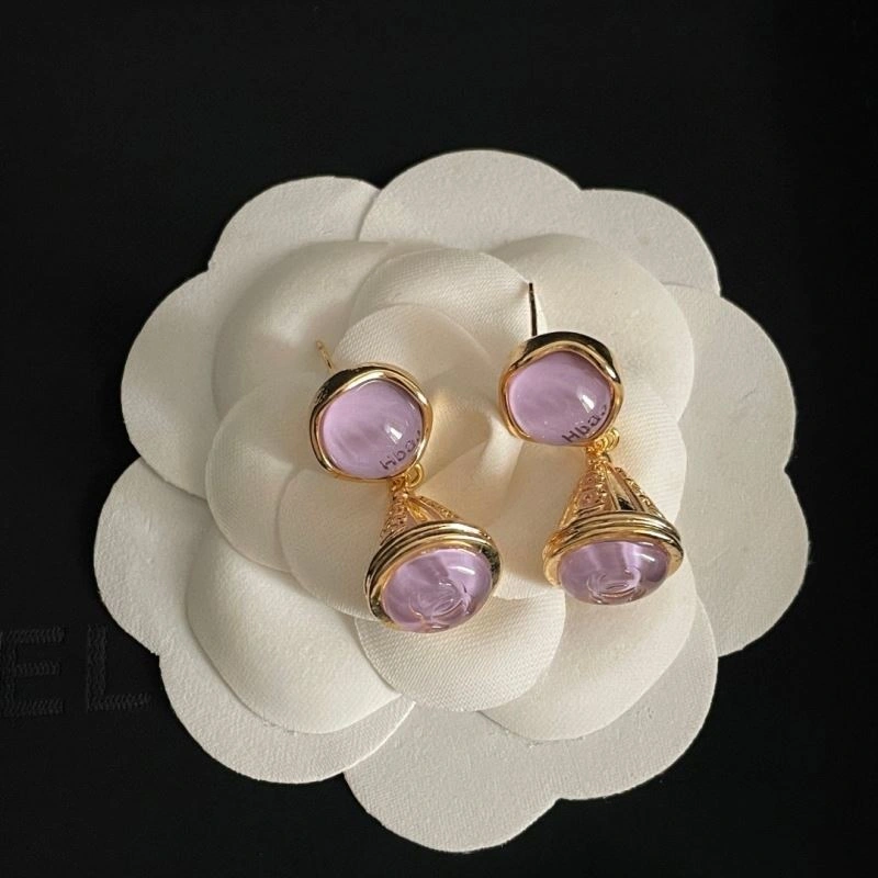 Sleek Chanel Earrings 231071