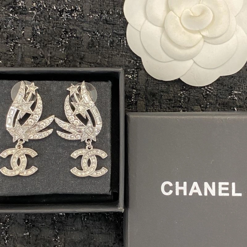 Chanel Earrings ModernLook 230744