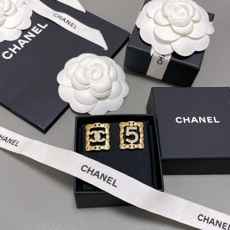 Sustainable Chanel Earrings 230735