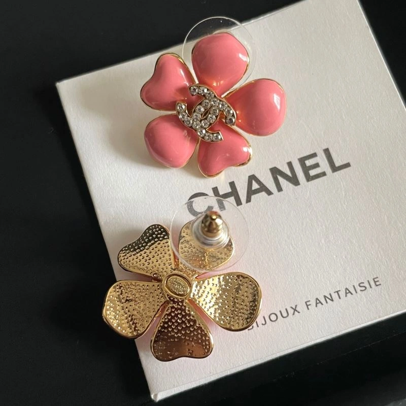 RelaxedFit Chanel Earrings 230717