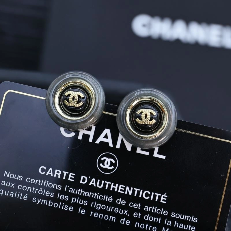 Chanel Earrings Sleek 230727