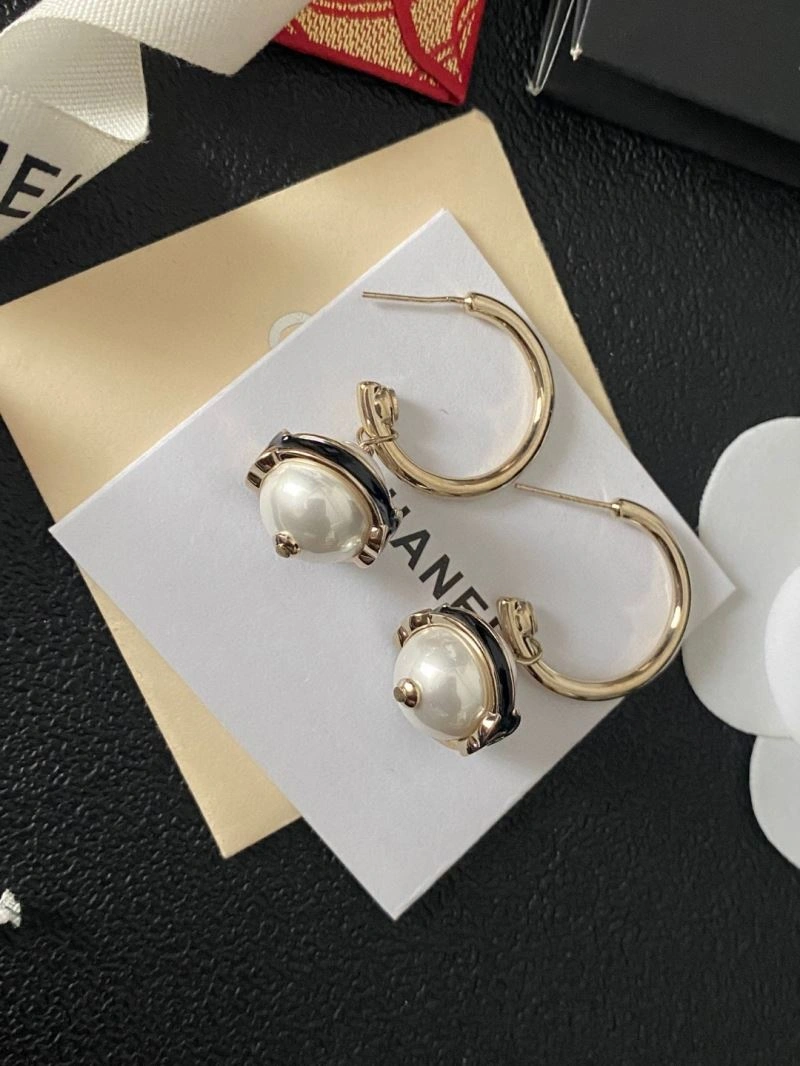 Chanel Earrings MoistureWicking 230716