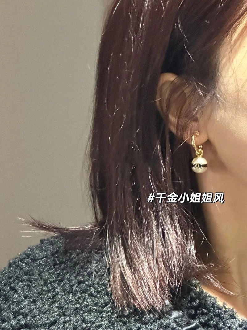 Chanel Earrings MoistureWicking 230716