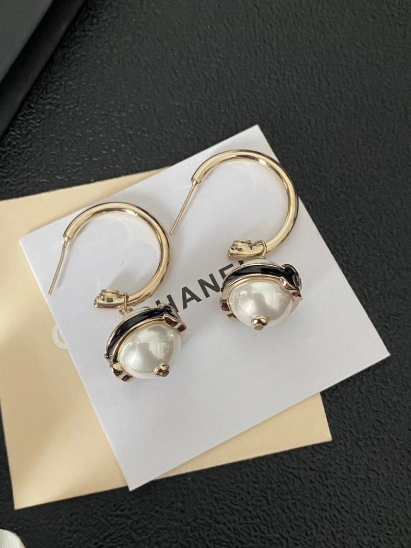 Chanel Earrings MoistureWicking 230716