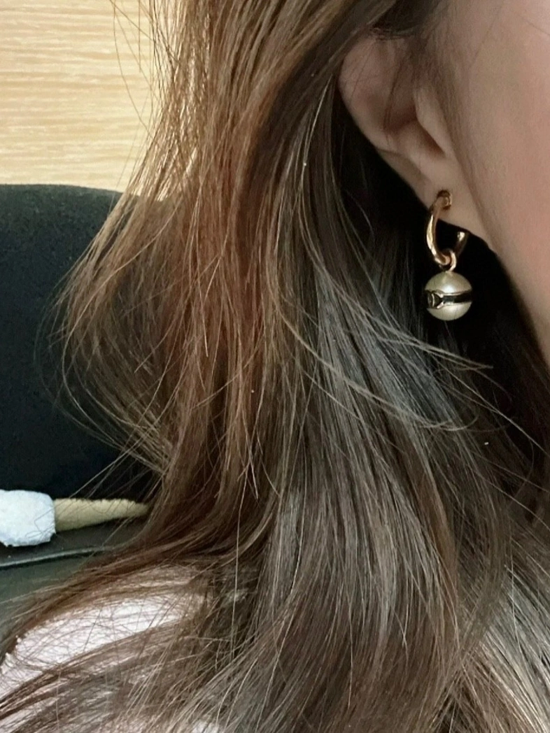 Chanel Earrings MoistureWicking 230716