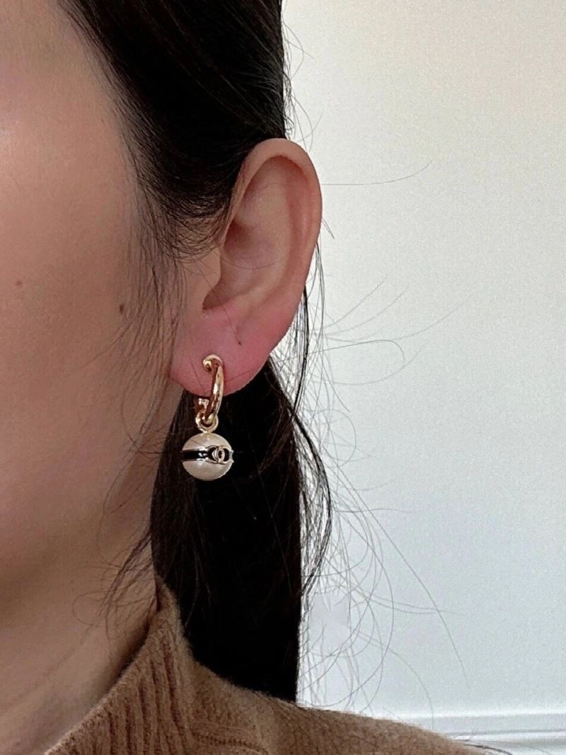 Chanel Earrings MoistureWicking 230716