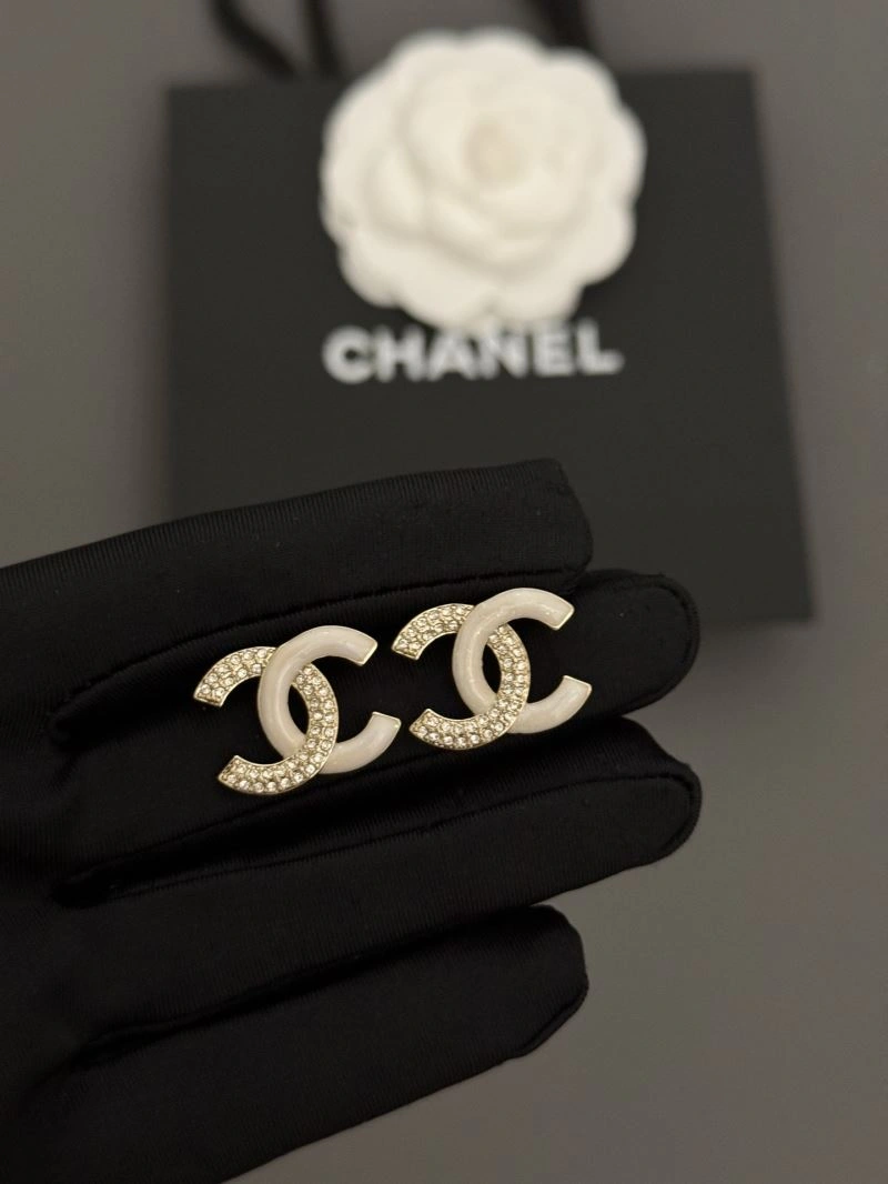 Packable Chanel Earrings 230689