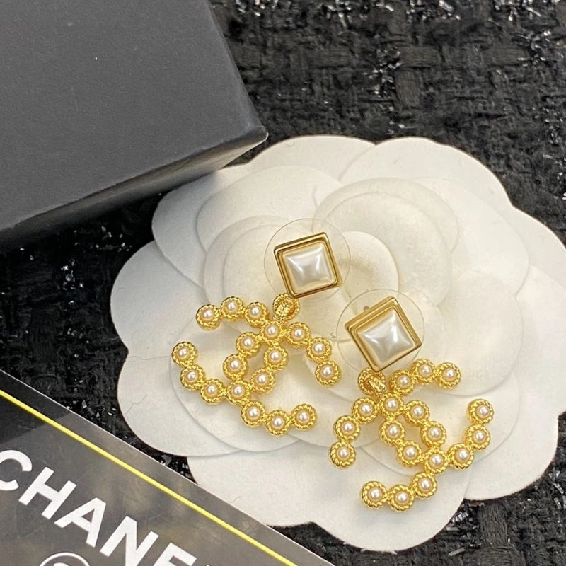 Practical Chanel Earrings 230706