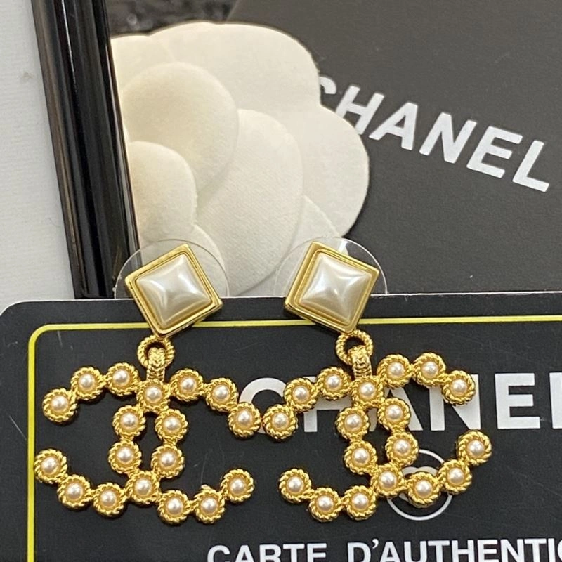 Practical Chanel Earrings 230706