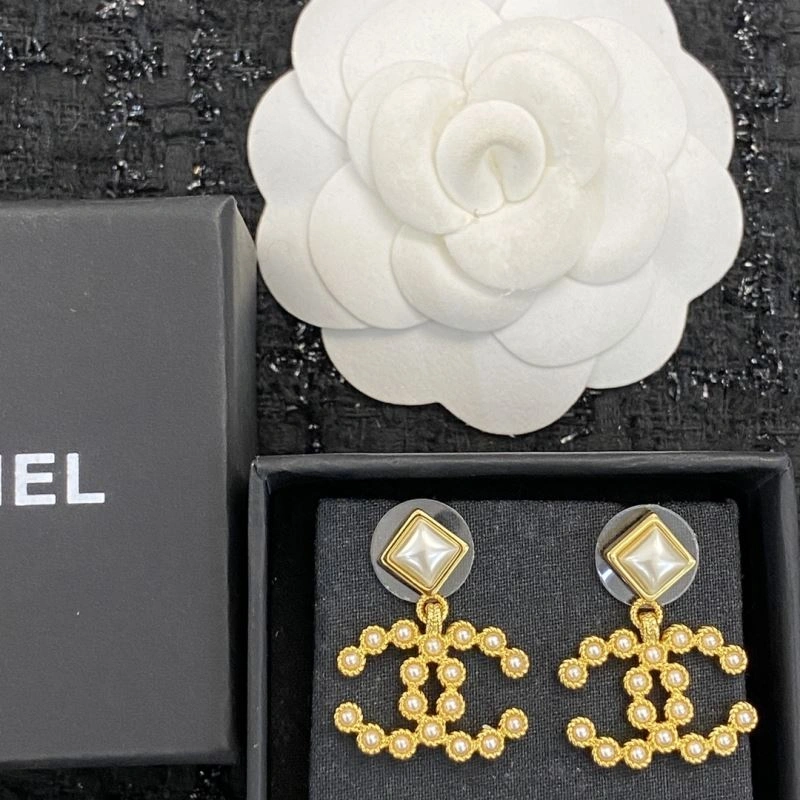 Practical Chanel Earrings 230706