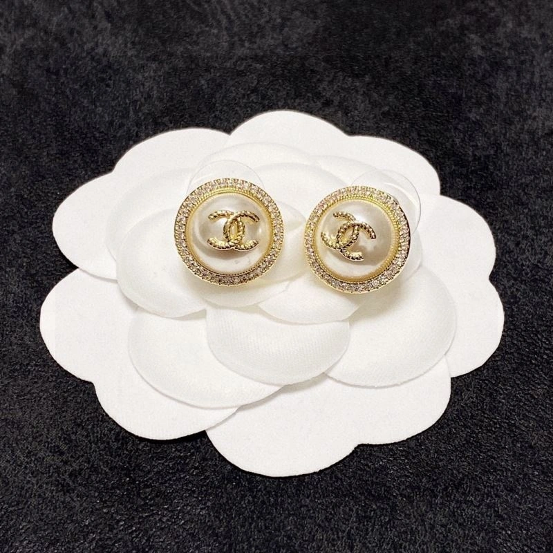 Stylish Chanel Earrings 230726