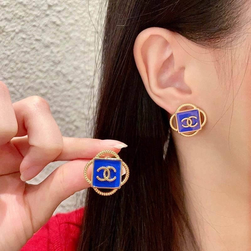 Chanel Earrings MoistureWicking 230679