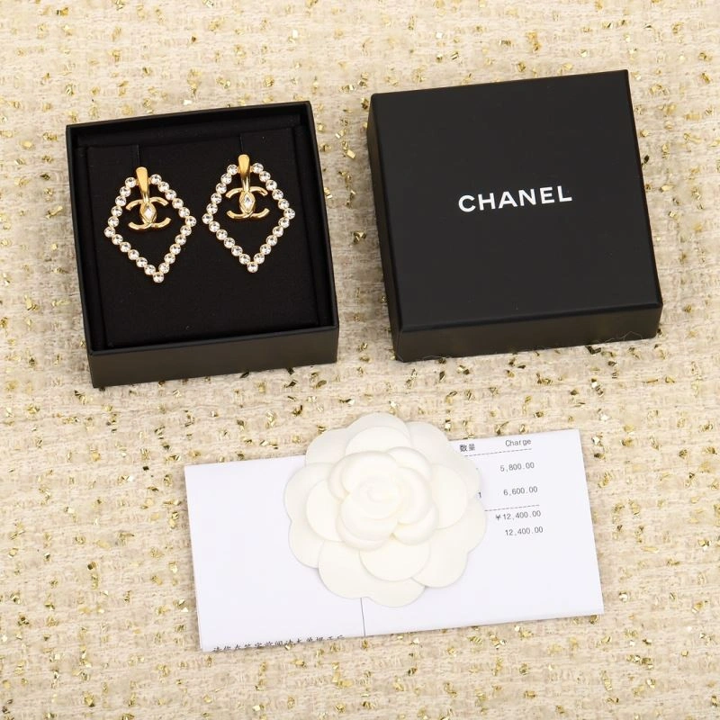 Breathable Chanel Earrings 230669