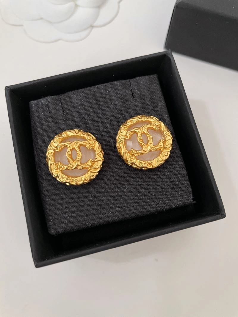 Supportive Chanel Earrings 230660