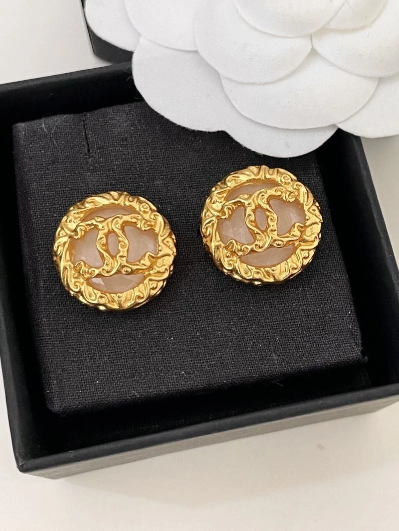 Supportive Chanel Earrings 230660