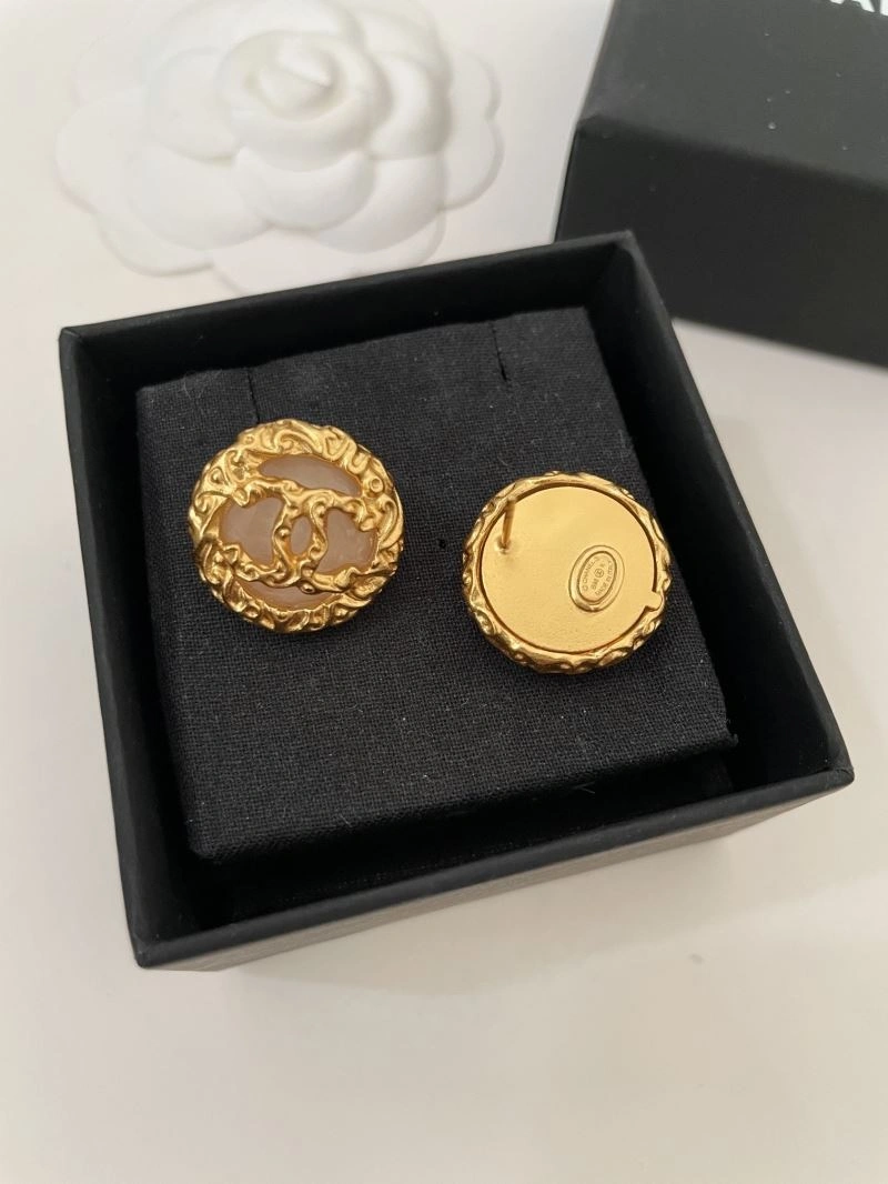 Supportive Chanel Earrings 230660