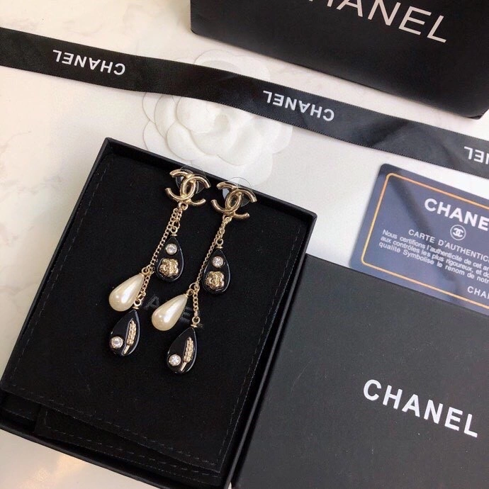 Chanel Earrings Resilient 230637