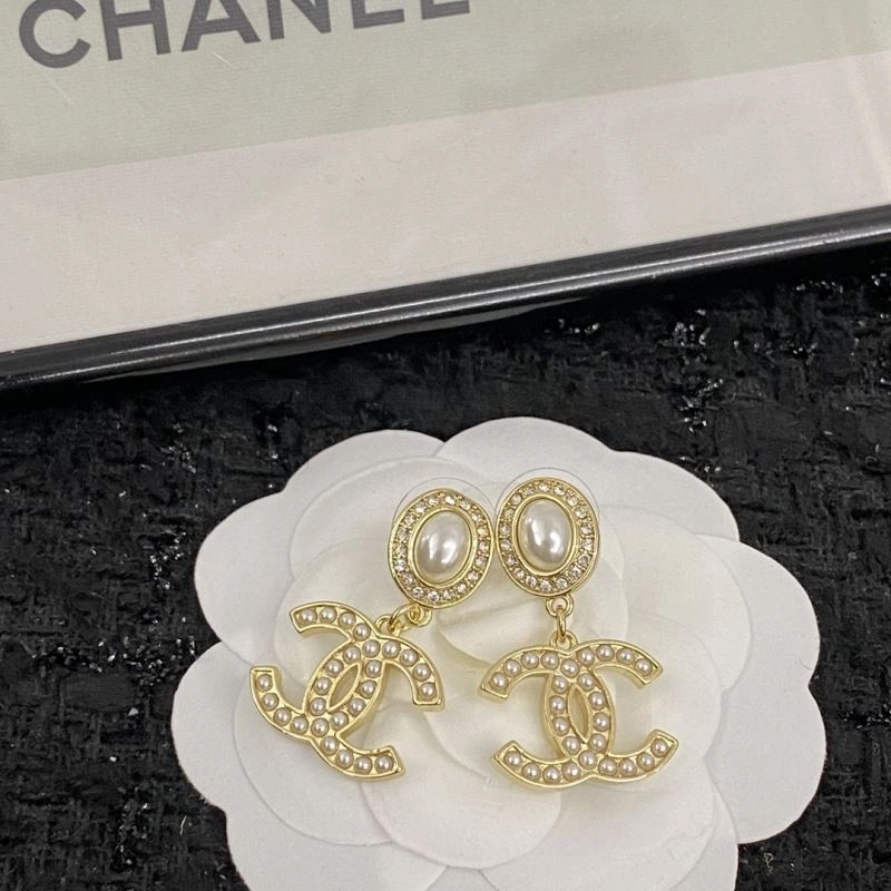 Chanel Earrings Versatile 230618