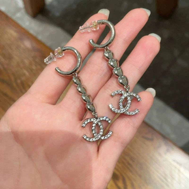 Supportive Chanel Earrings 230605