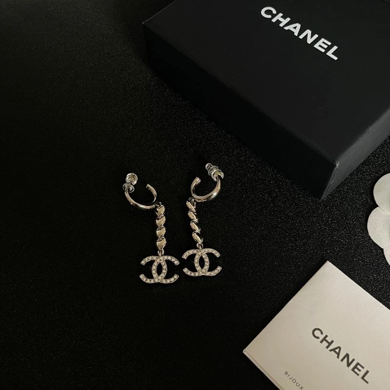 Supportive Chanel Earrings 230605