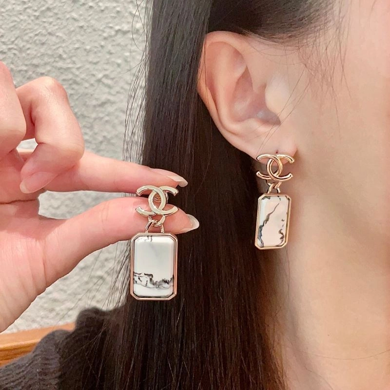 NewStyle Chanel Earrings 230623