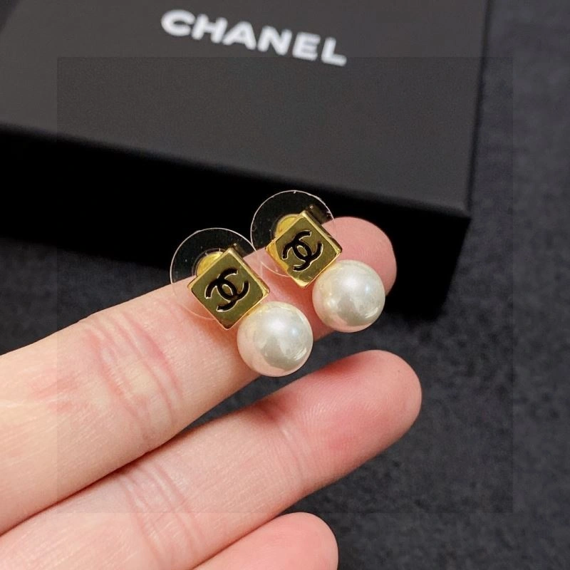Affordable Chanel Earrings 230611