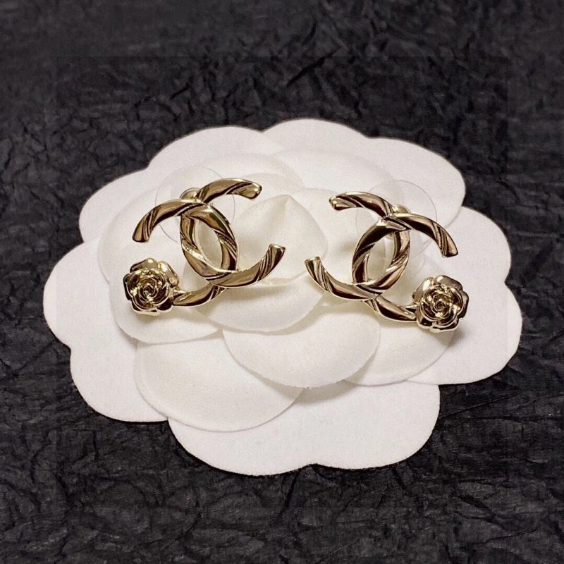 Chanel Earrings Lightweight 230600