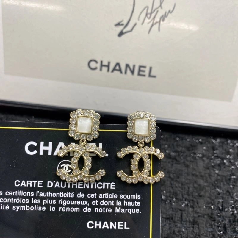 Chanel Earrings Trendsetting 230620