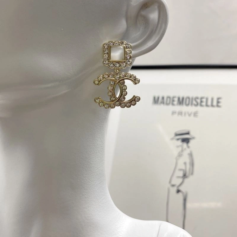 Chanel Earrings Trendsetting 230620