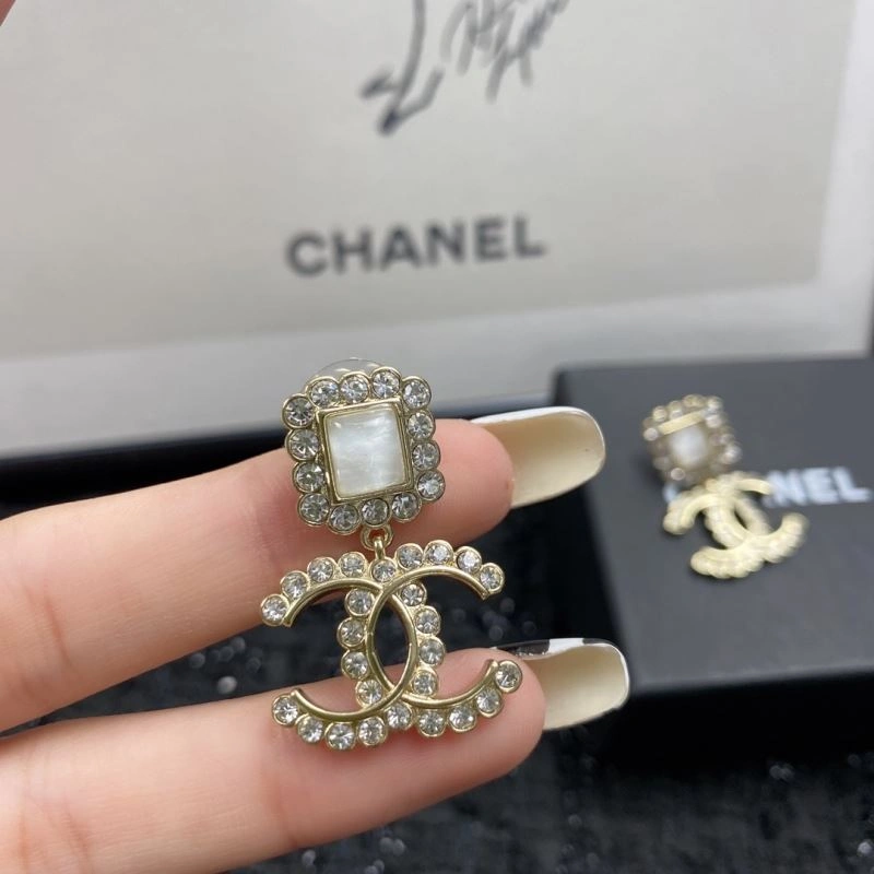 Chanel Earrings Trendsetting 230620