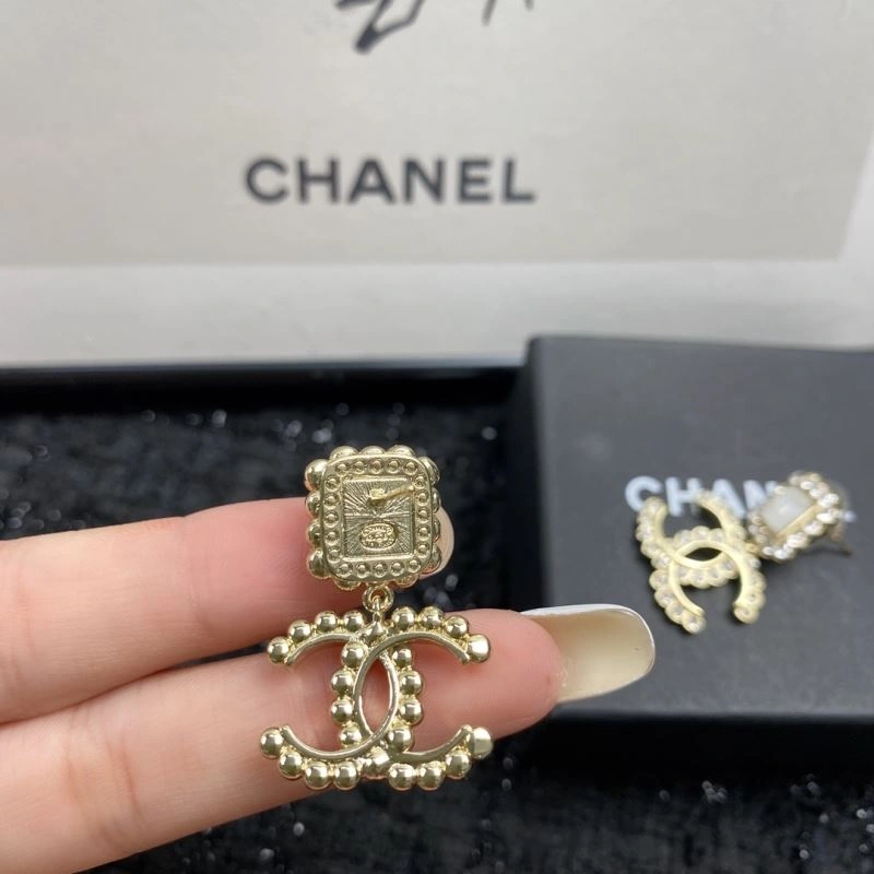 Chanel Earrings Trendsetting 230620