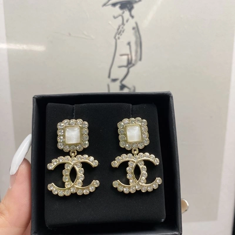 Chanel Earrings Trendsetting 230620