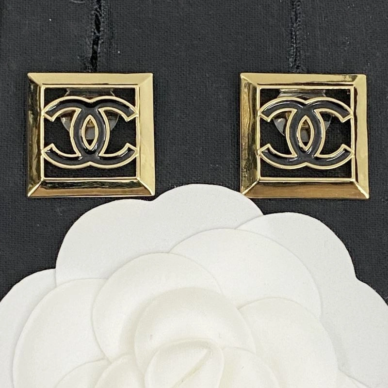 RelaxedFit Chanel Earrings 230580