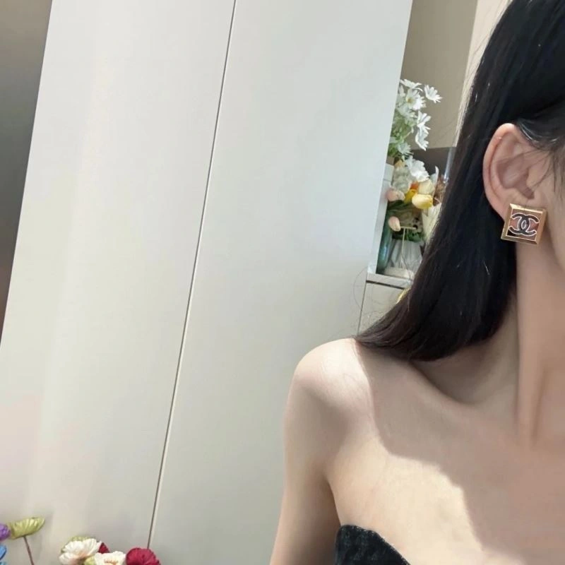 RelaxedFit Chanel Earrings 230580
