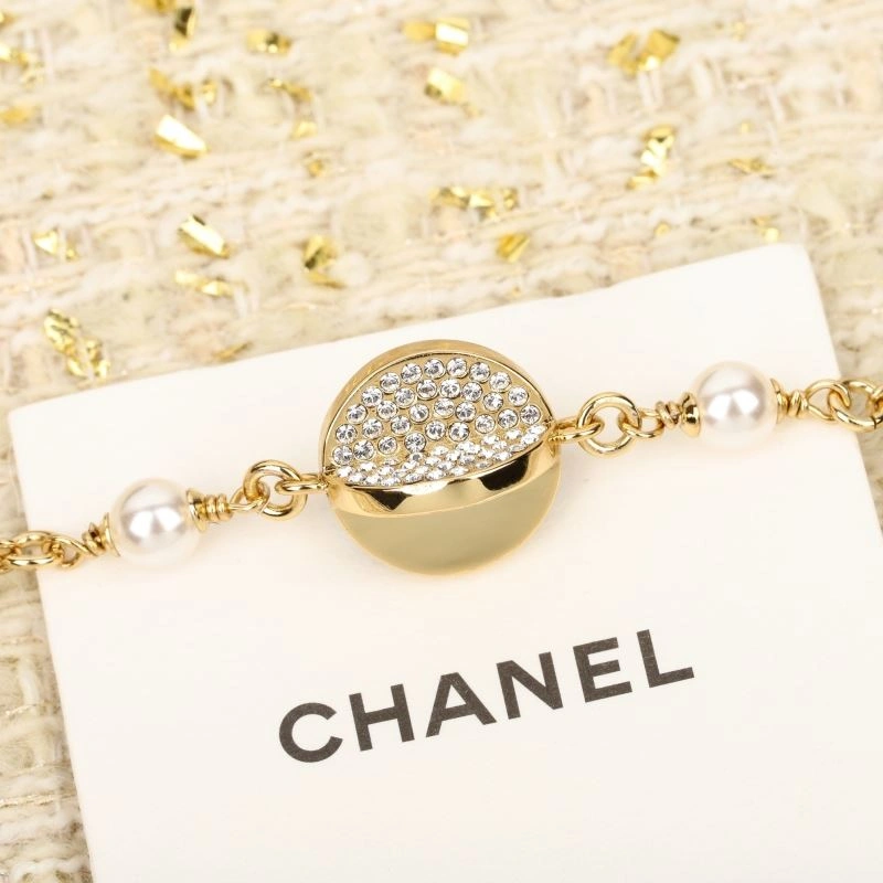 Chanel Earrings Elegant 230596