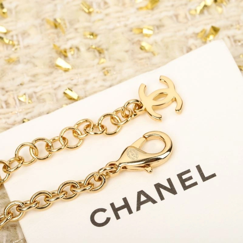 Chanel Earrings Elegant 230596