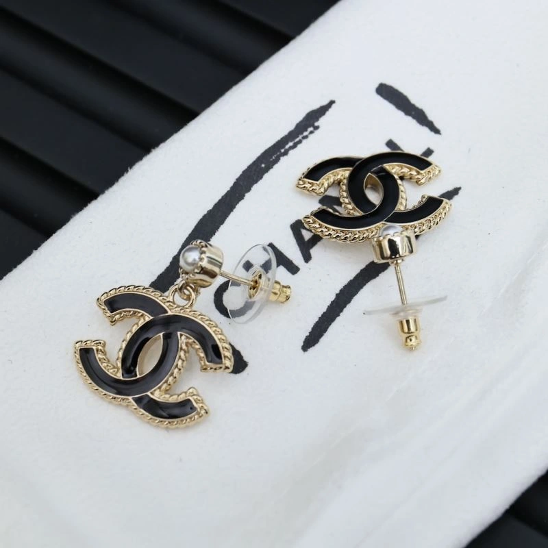 Chanel Earrings Compact 230547