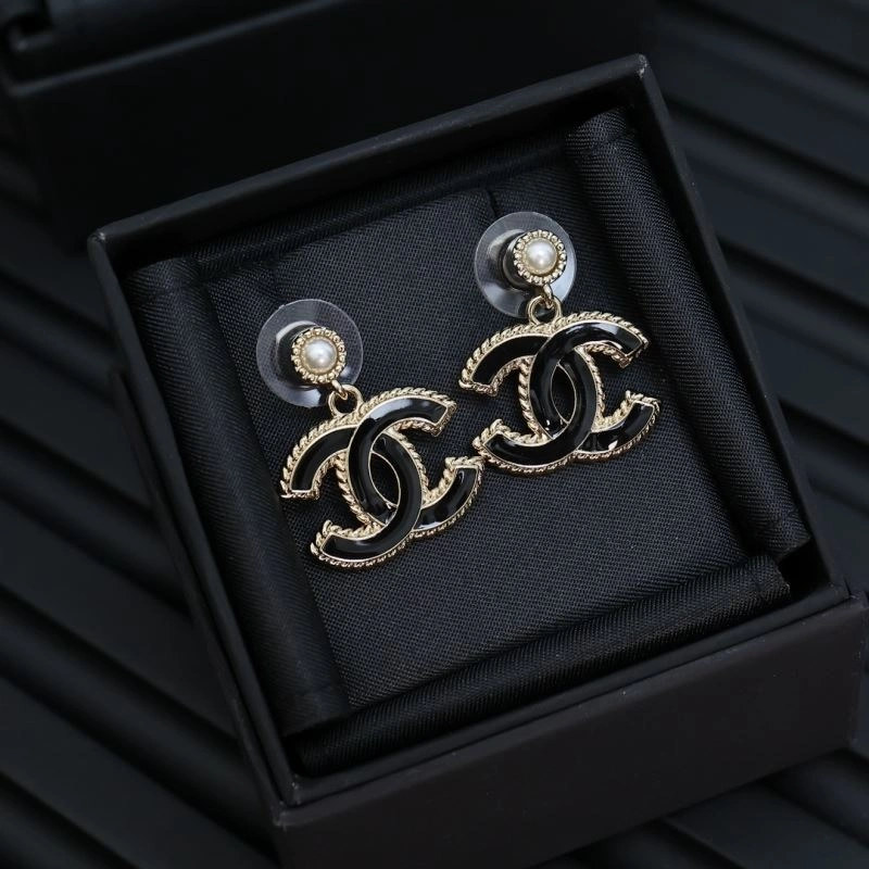 Chanel Earrings Compact 230547