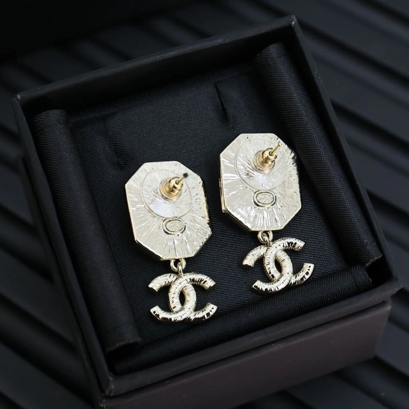 Chanel Earrings Cozy 230564