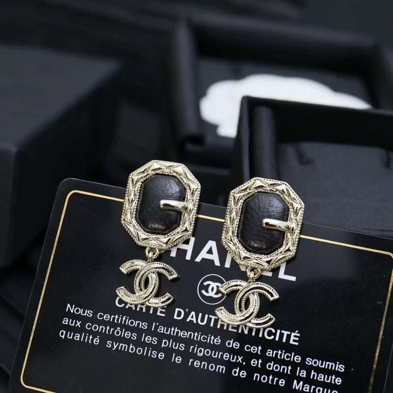 Chanel Earrings Cozy 230564