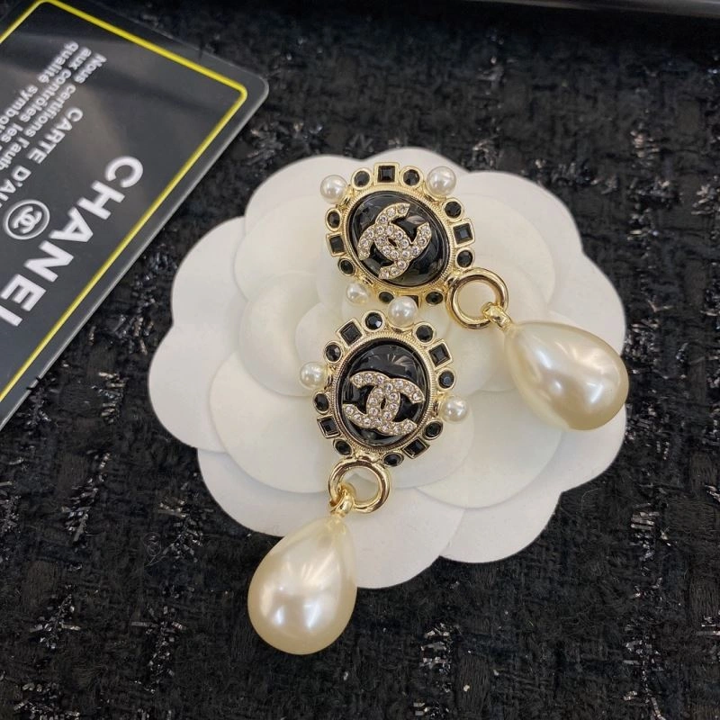 Breathable Chanel Earrings 232302