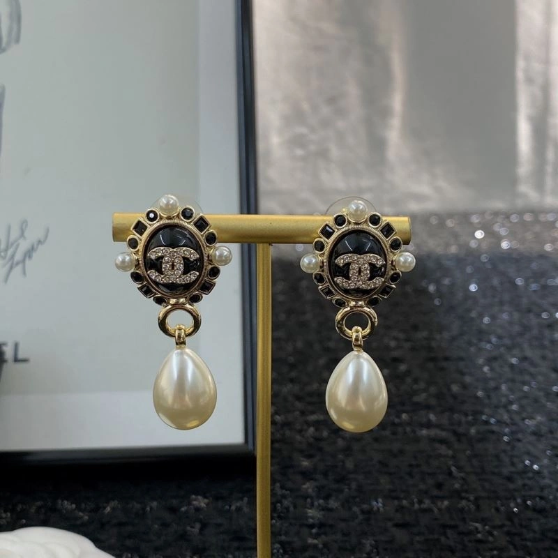 Breathable Chanel Earrings 232302