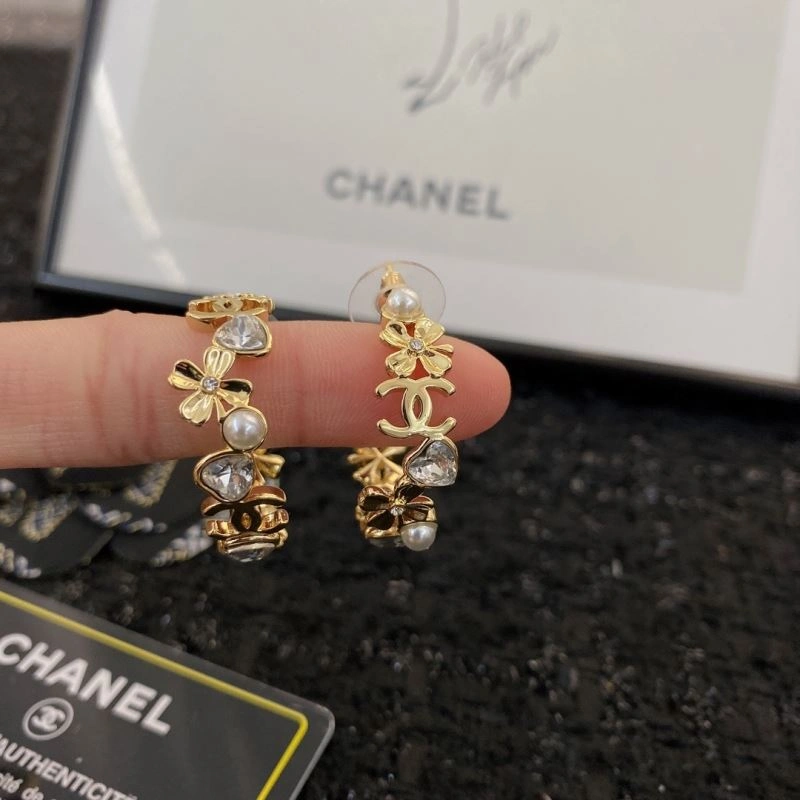 Seasonal Chanel Earrings 232355