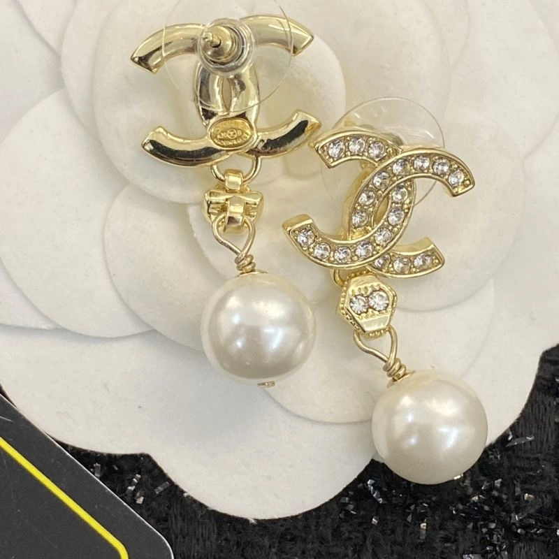 Chanel Earrings Casual 232317